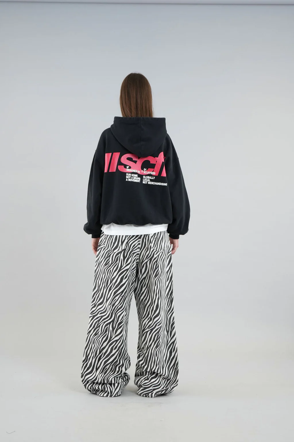 Poleron Globally  - Scuffers