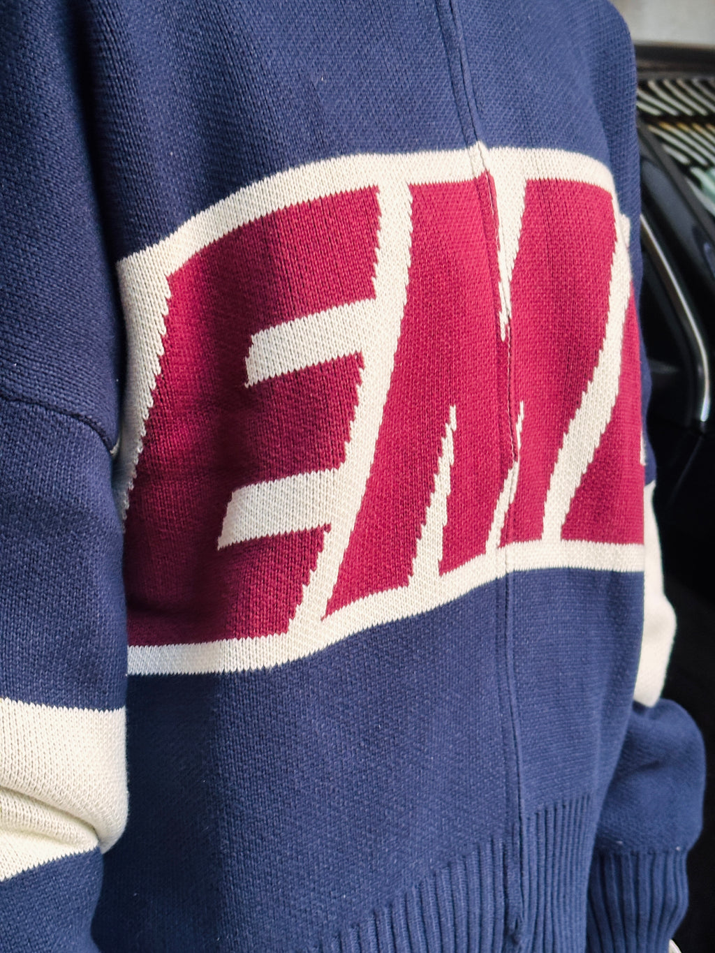 Chaleco Eme Studios - Thrill Navy Zipper Knit