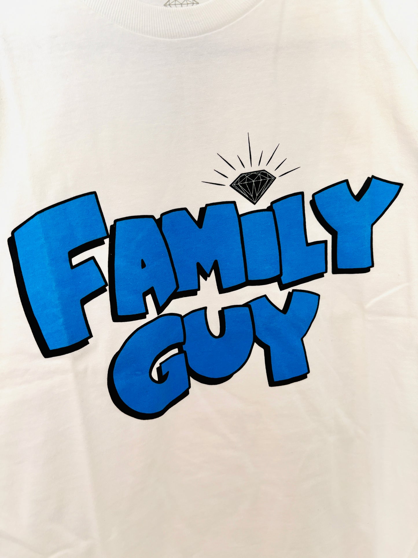 Polera Diamond x family guy